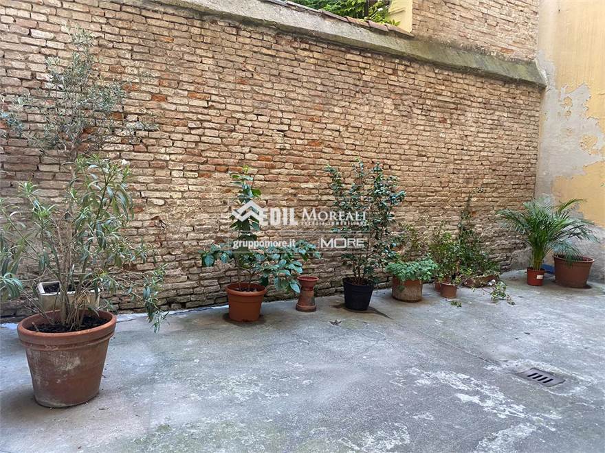 Cortile interno zona cantine